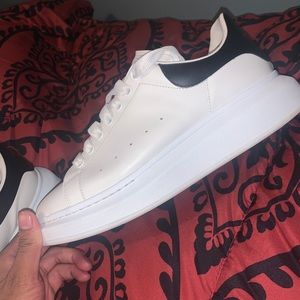 Alexander McQueen oversized sneaker